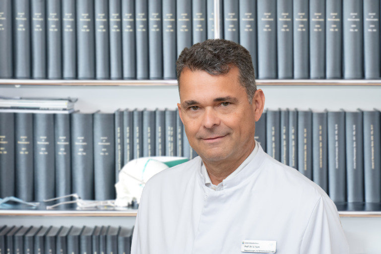 Dr Med Ulrich Grossmann Facharzt Für Orthopädie Neuroonkologische Spezialsprechstunde - Klinik für Neurochirurgie und